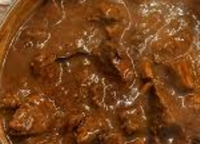 Stoofvleessaus - Donkere, smaakvolle saus van gestoofd rundvlees.